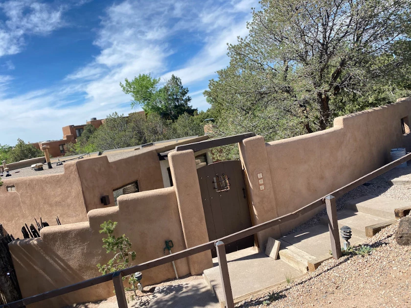 Stucco Entryway & Wall